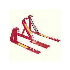 Qualcraft 2500 Adjustable Roof Bracket, Steel, For Variable Pitched Roofs