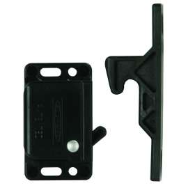 SPRING LOADED CAB CATCH